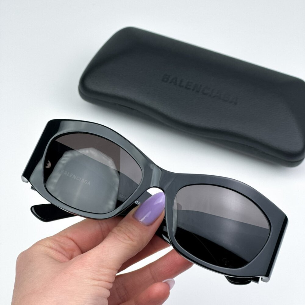 Balenciaga BB0329S 003 BRAND NEW Sunglasses Black Grey Geometric Unisex - Picture 1 of 12